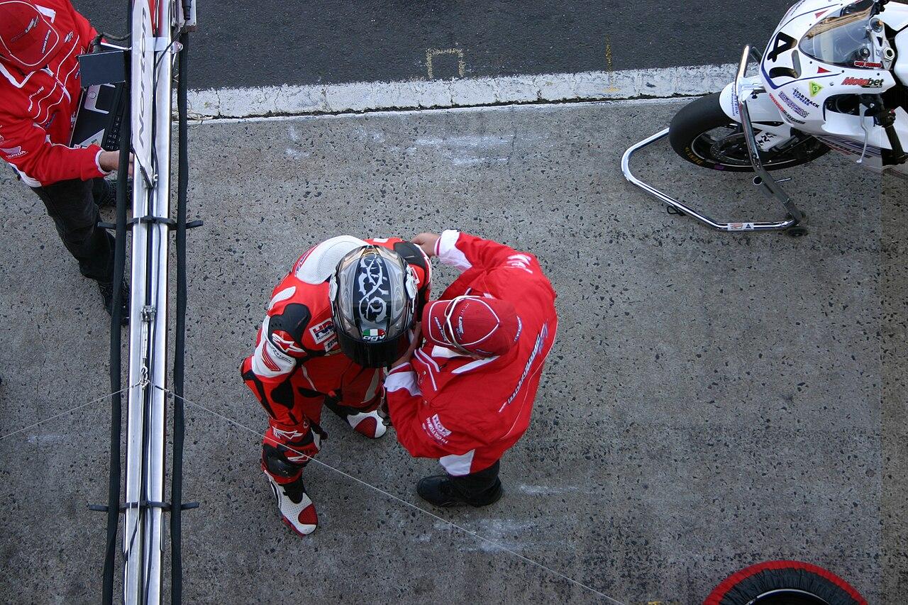 MotoGP装备进化:科技如何悄悄改写比赛(心理状态视角)